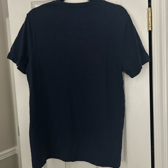 Old Navy short sleeve - Picture 2 of 2